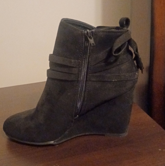 Madden, size 7 1/2 black - Picture 4 of 7